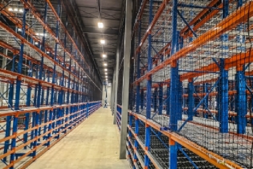 rack netting in warehouse